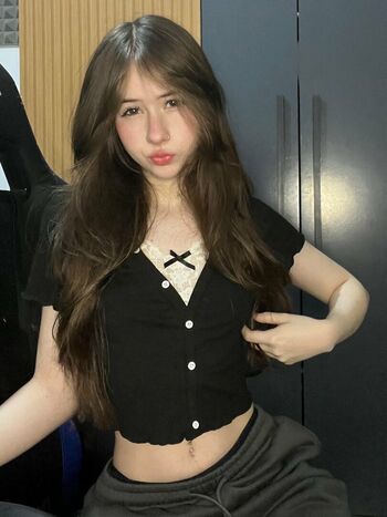 Full leaked Emily louiseuk private onlyfans photo