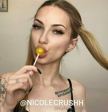 Full leaked Lewdlilyfree private onlyfans photo