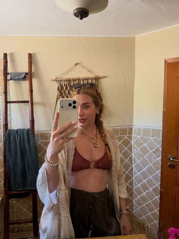 Full leaked Liv humby private onlyfans photo