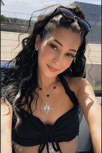 Full leaked Vannova cherry private onlyfans photo