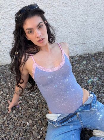 Full leaked Zoogirlq private onlyfans photo